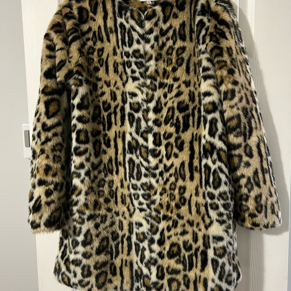 cupcakes & cashmere Animal Print Teddy Jacket